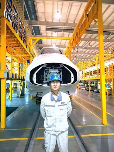 電氣自動化技術專業優秀畢業生—張洋洋